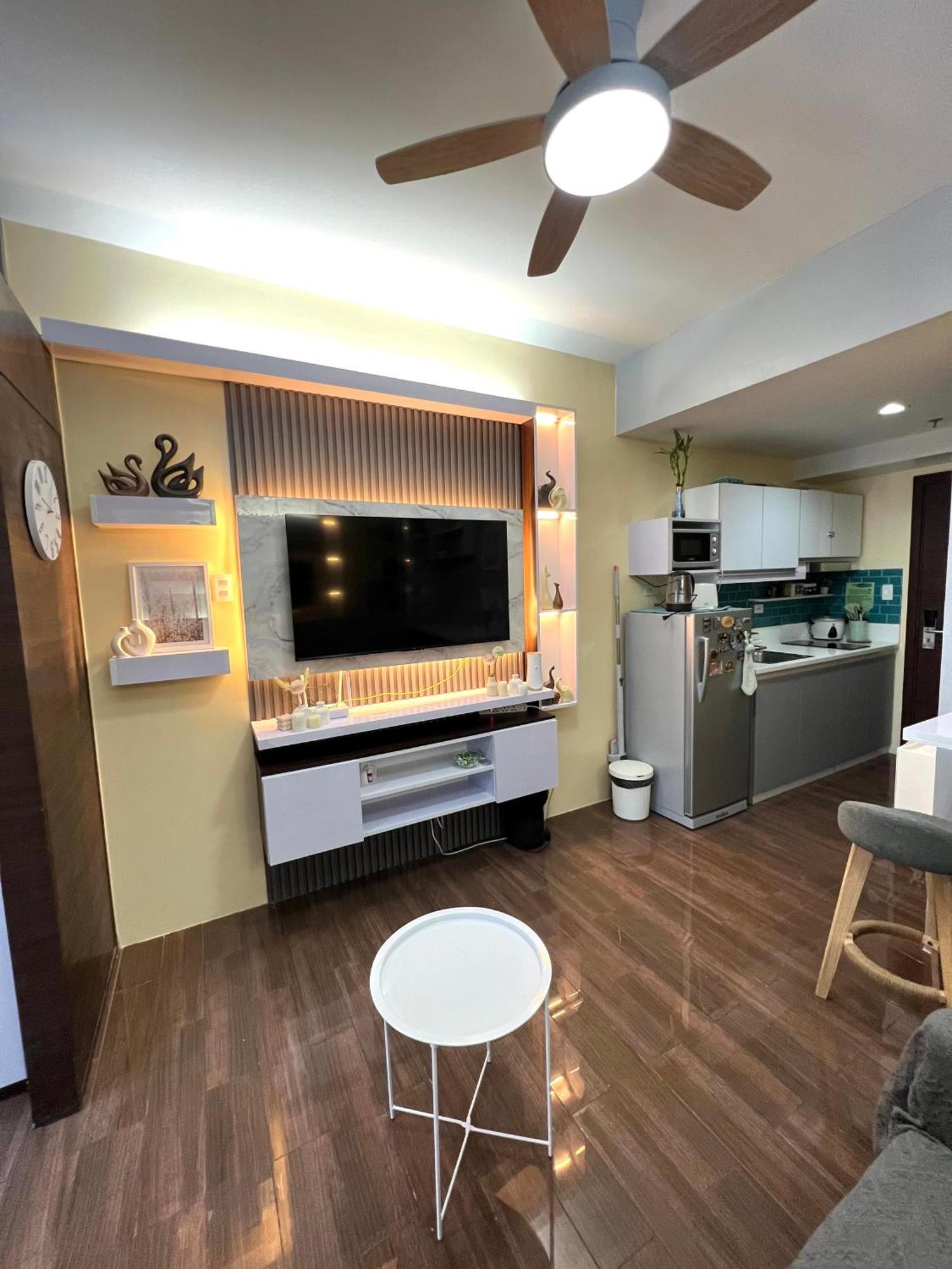 Apartment In Air Residences, Makati With Wifi, Netflix, Pool, Mall And More Manila Exterior photo