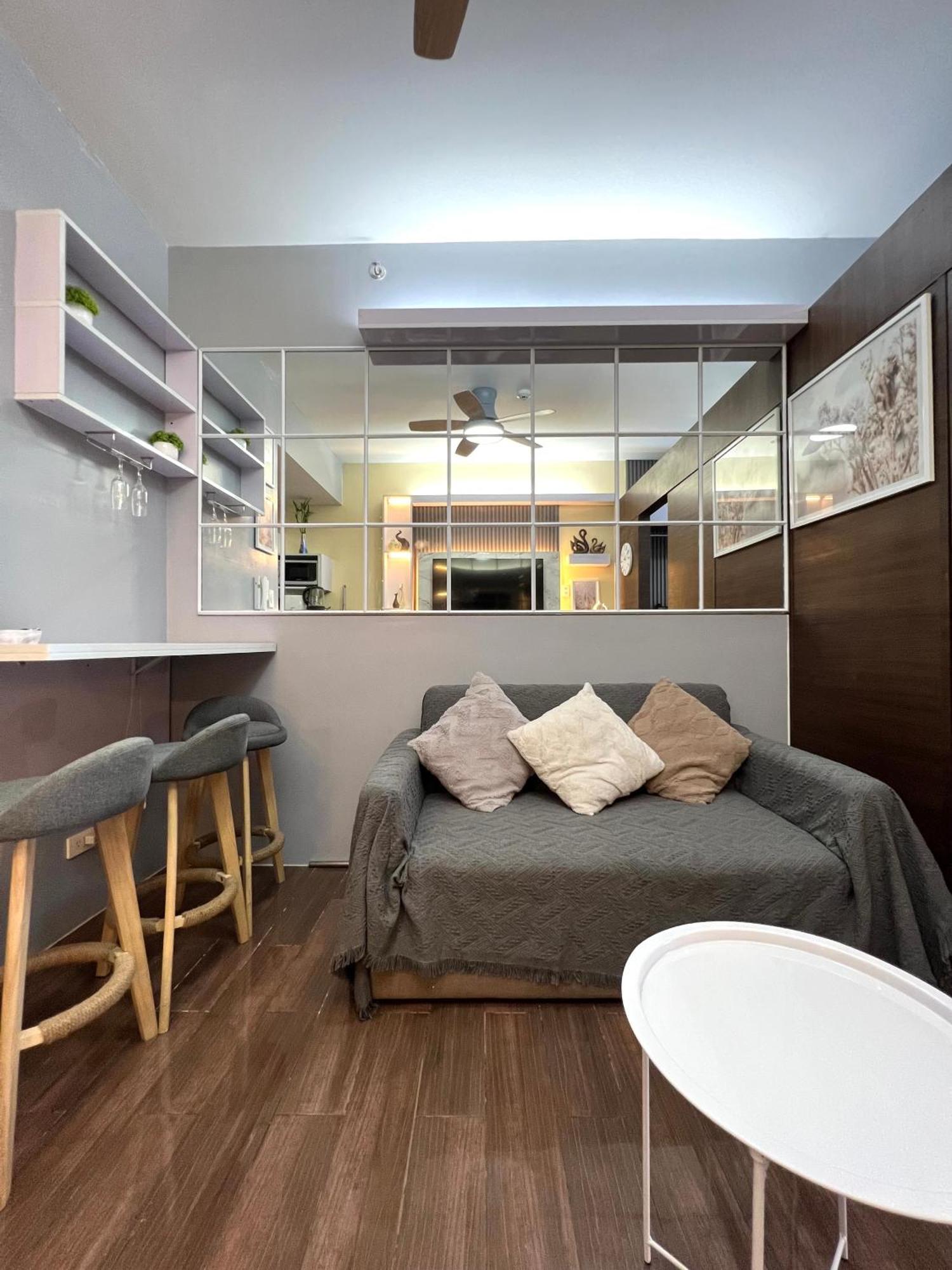 Apartment In Air Residences, Makati With Wifi, Netflix, Pool, Mall And More Manila Exterior photo